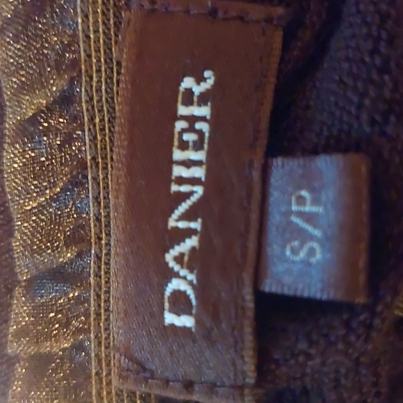 "DANIER" light sweater, size S/P, 86%rayon, 12% nylon, 2% spandex - Picture 4 of 6